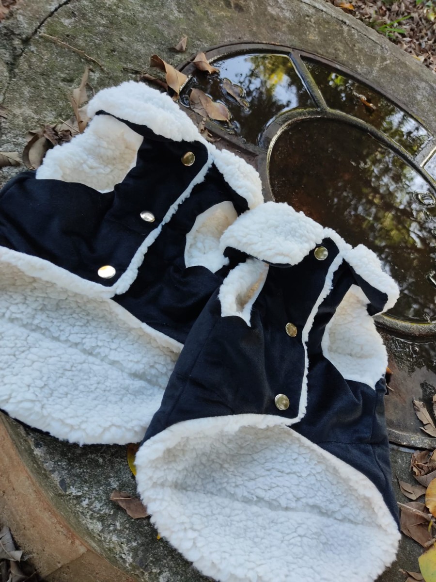 CÓD 0792 - CASACO PRETO FORRADO OFF